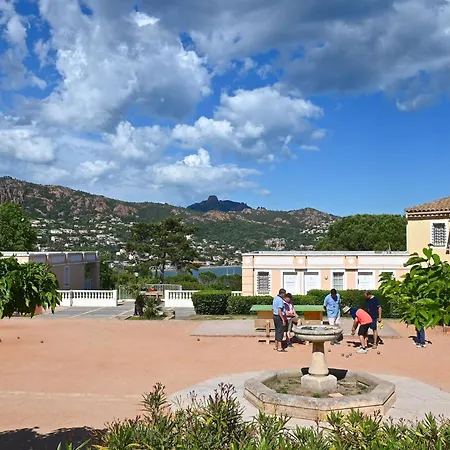 Apartment Village Cap Esterel - L'esquinade-31 By Interhome Saint-Raphael (Var)